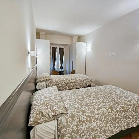 Centralissimo Due Passi Dal Duomo Per Gruppi * פירנצה